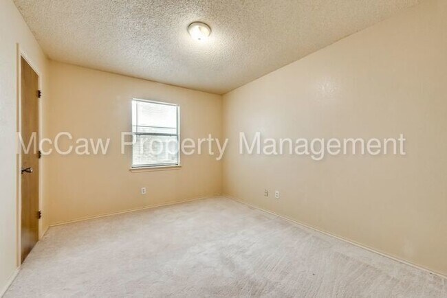 Building Photo - Cozy 3 bedroom, 2 bath home in Fort Worth