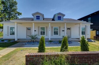 Building Photo - 1416 Barnwell St