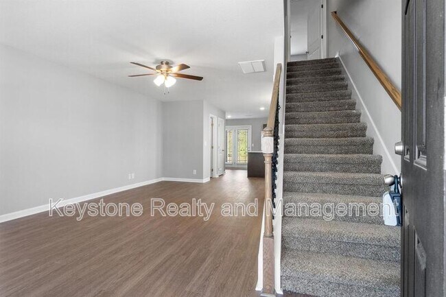 Foto del edificio - 206 Woodland Vly Ln