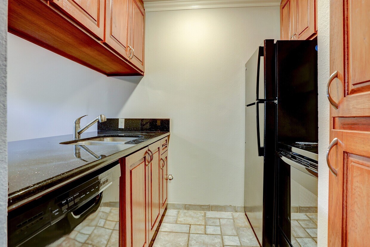 Foto principal - 611 Hawthorne St