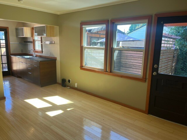 Foto del edificio - 3321 N Houghton St