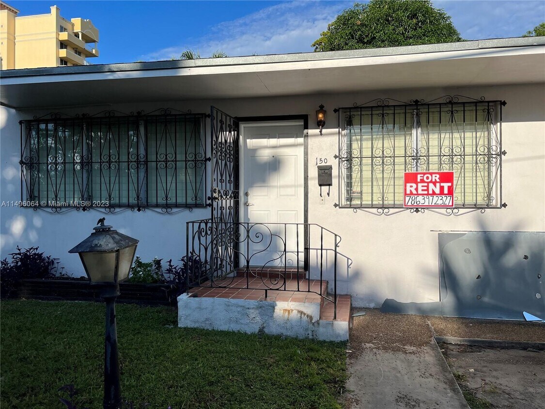Primary Photo - 150 SW 41st Ave