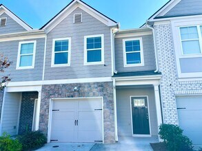 Building Photo - 5859 Greystone Dr