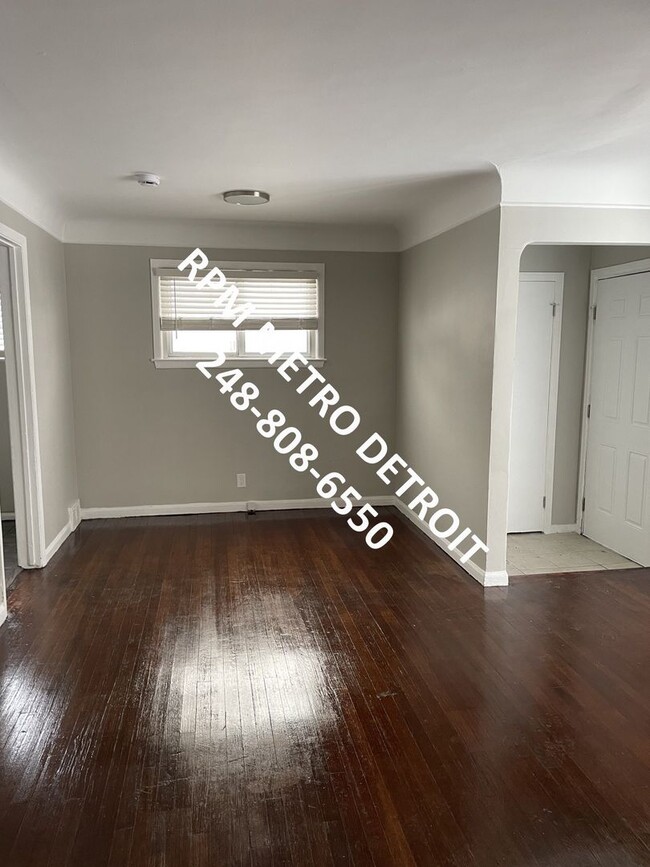 Foto del edificio - 1189 Woodland Dr