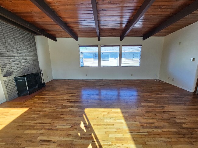 Foto del edificio - 511 NE 8th St