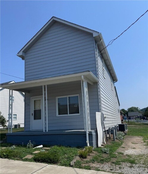 Primary Photo - 432 Locust St