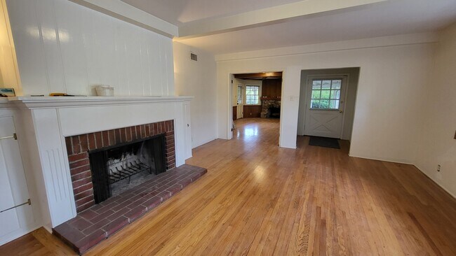 Living room w/view to den - 12724 Valley Spring Ln