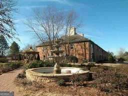 Building Photo - 117 Brittany Ct