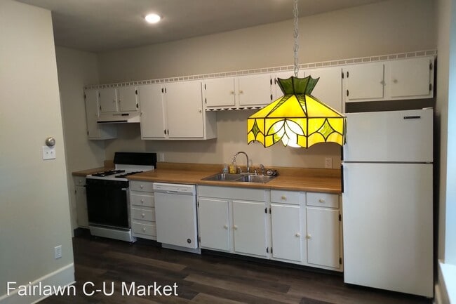 Foto del edificio - 2 br, 1 bath House - 105 E. Hill St.