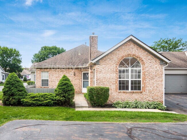 Foto del edificio - 1241 Villa Oaks Ct