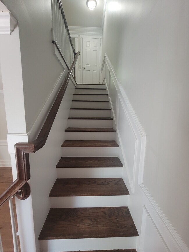 Building Photo - 3913 Overbrook Dr