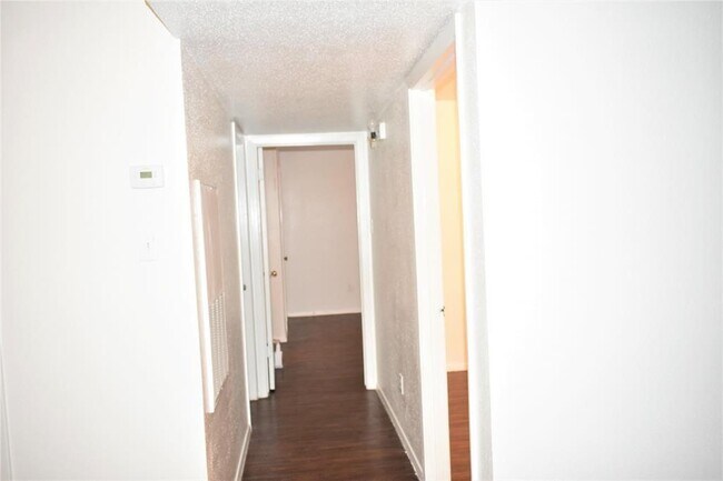 Foto del edificio - 13480 S Thorntree Dr