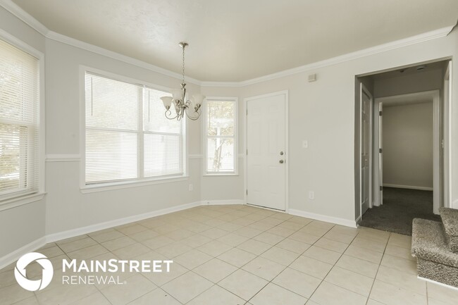 Building Photo - 300 Ashton Pl