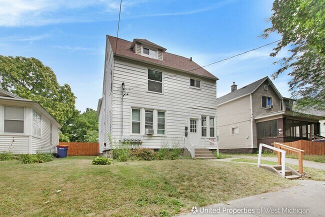 Foto del edificio - 27 Colfax St NE