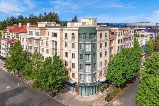 Beautiful 1 bed condo in the heart of Bell... - Beautiful 1 bed condo in the heart of Bell...