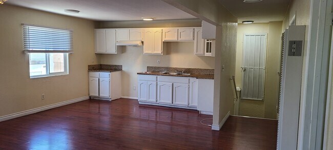 Building Photo - 9066 S Normandie Ave