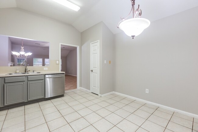 Building Photo - 11727 Inga Ln
