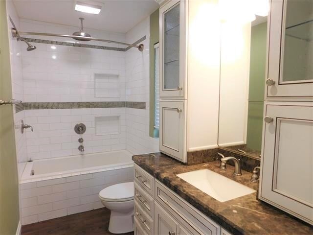 Foto del edificio - Escondido 3 Br Gated LOVELY Townhome 2 pat...