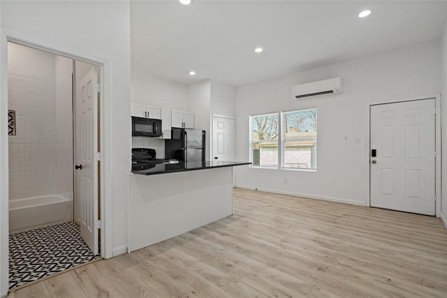 Foto del edificio - 817 W 9th St