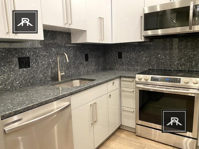 Photo - 3 bedroom in Brookline MA 02446 Apartment