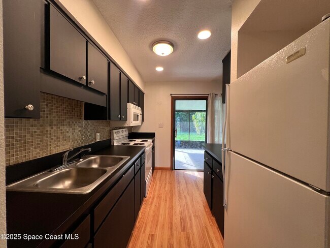 Foto del edificio - 810 Vantage St SE