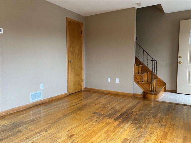 Foto del edificio - 2121 St Leo St