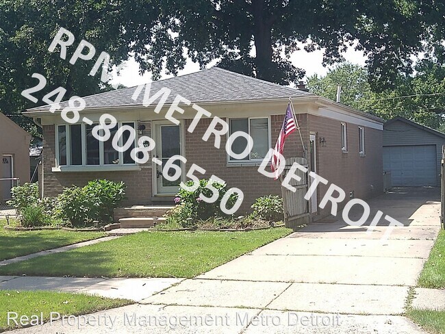 Building Photo - 3 br, 1.5 bath House - 28015 Grant St