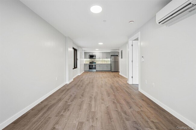 Foto del edificio - 43-34 53rd St