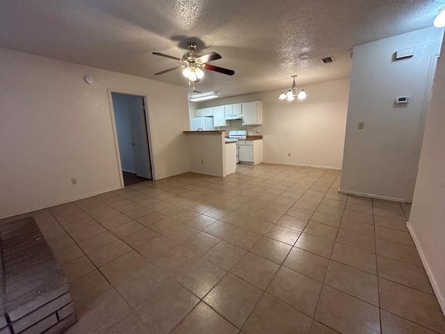 Foto del edificio - 16133 Stoneham Cir