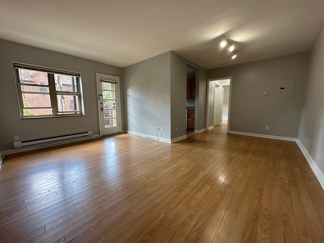 5731 Ellsworth Upper Floors - Shadyside Properties
