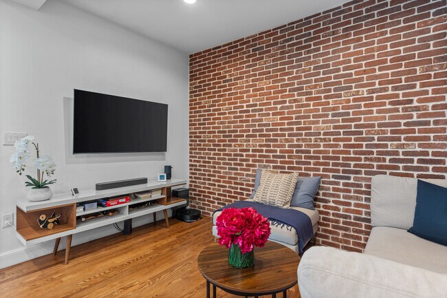 Foto del edificio - 113 Chandler St