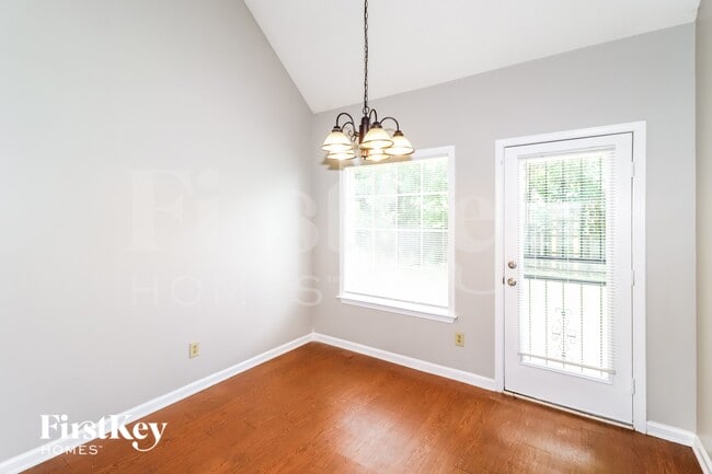 Building Photo - 2785 Fletcher View Dr