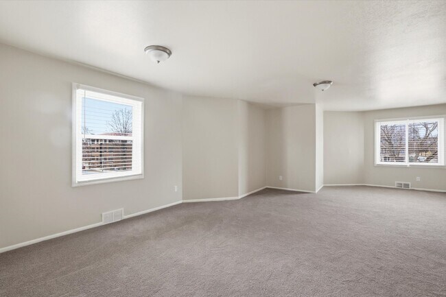 Sala de estar - 101 W Meinecke Ave