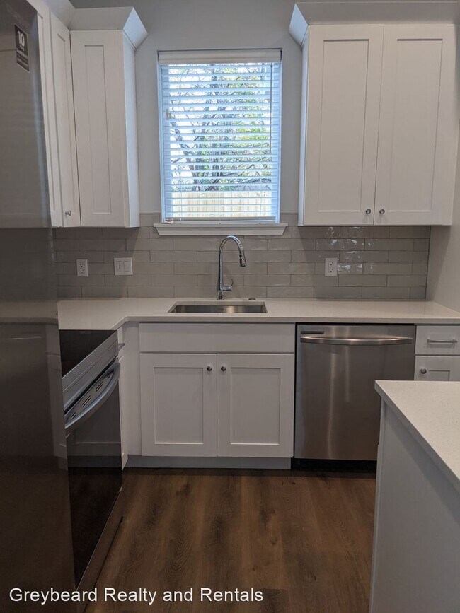 Foto del edificio - 512 Magnolia Creek Ln