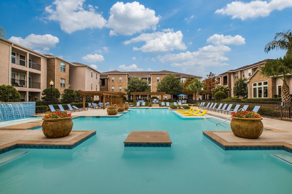 Laurelwoode Apartments Magnolia, TX