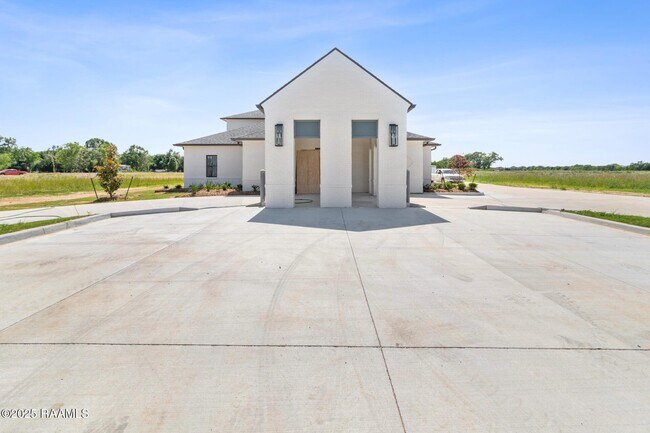 Building Photo - 1102 Apollo Rd