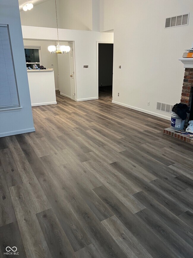 Foto del edificio - 9680 River Oak Ln E