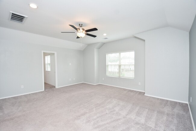 Building Photo - 22707 Bolanzo Ln