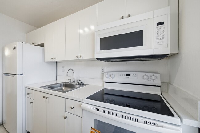 Building Photo - Edge Apartments