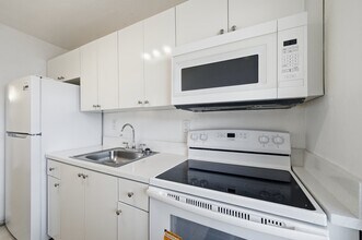 Building Photo - Edge Apartments