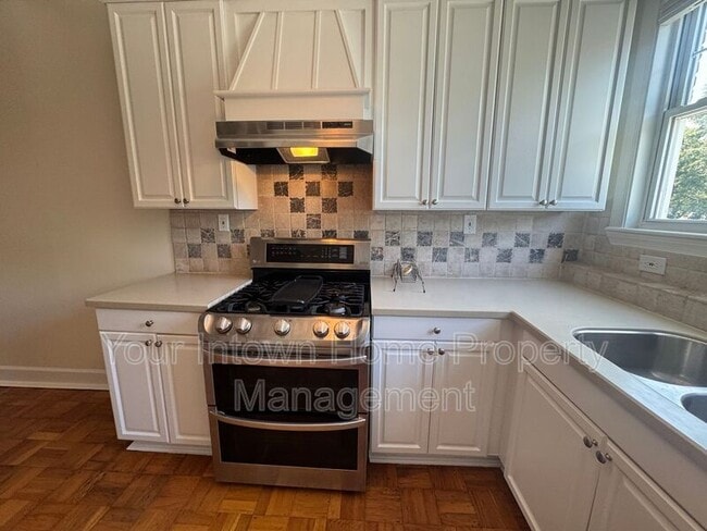 Foto del edificio - 872 Briarcliff Rd NE