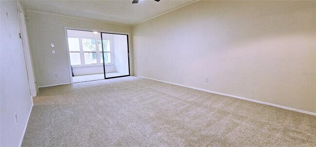 Foto del edificio - 3036 Eastland Blvd