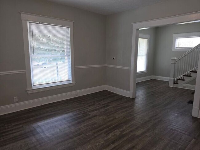 Foto del edificio - Three Bedroom Single Family home