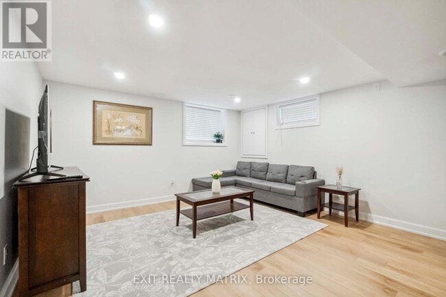 Photo du bâtiment - 848 Willow Ave