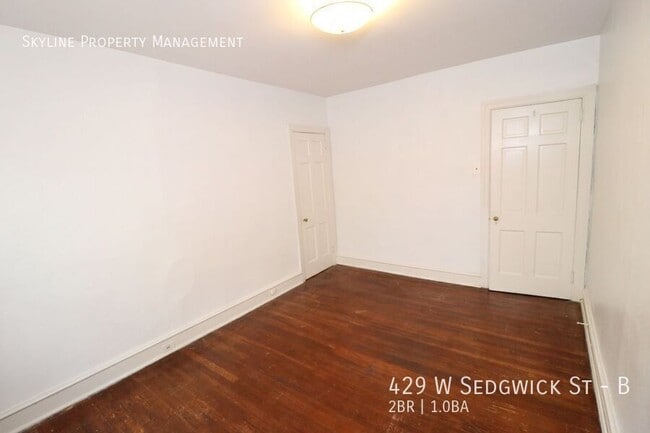 Photo - 429 W Sedgwick St Apartment