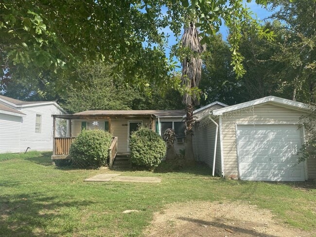 Building Photo - 15198 Paradise Cove Dr