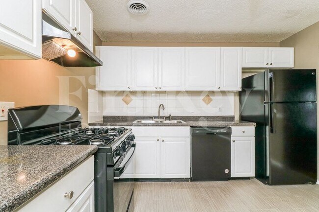 Foto del edificio - 6722 Champana Ln