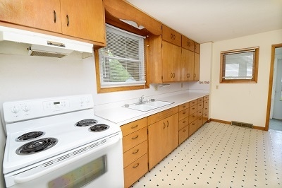 Building Photo - 636 N Franklin St