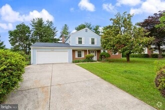 Building Photo - 15104 Manor Lake Dr