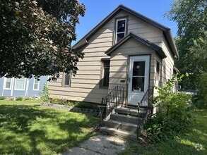 Building Photo - 706 W Lincoln Ave